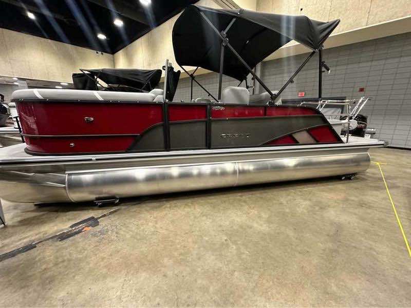 2025 Crest Classic 220 SLSC Tritoon